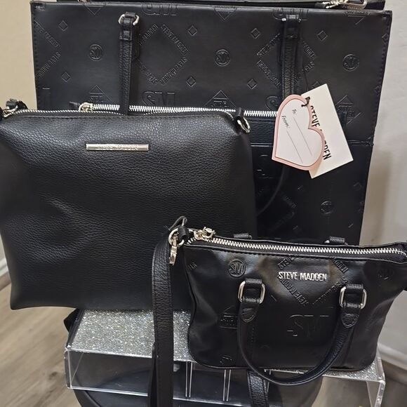 Steve Madden BLivia Logo Tote Bag Gift Set- Black - Picture 4 of 10